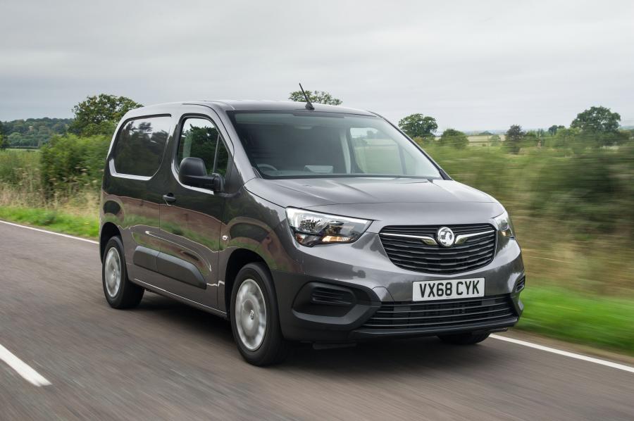  Vauxhall Combo 2018 года  (фото 1 из 24)